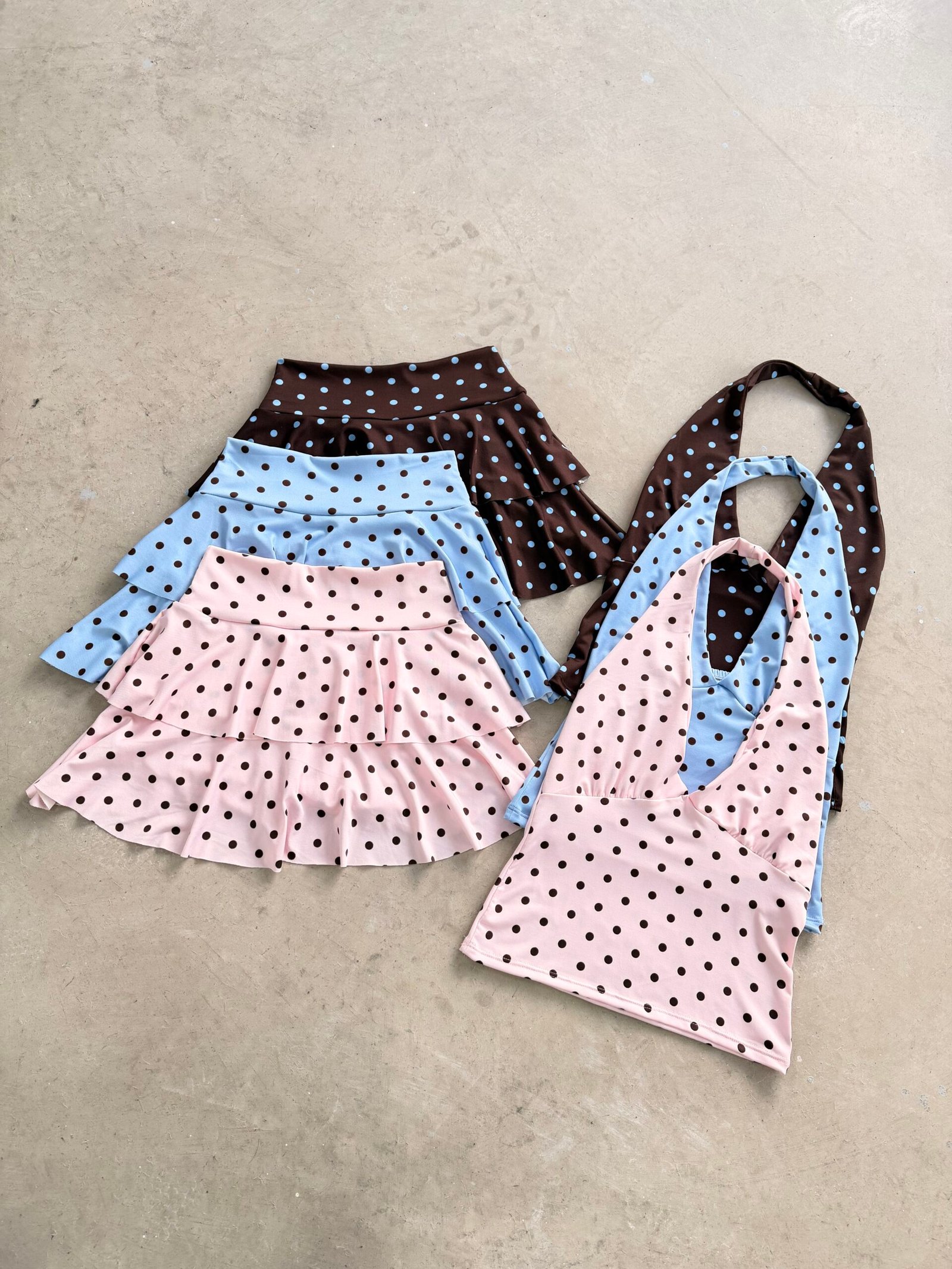 72BEDDDB-A244-4F03-8BEE-D645D1B0C0DC short pollera lunares - Imagen 1